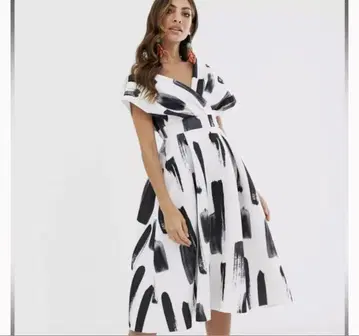 ASOS 화이트 블랙 원피스