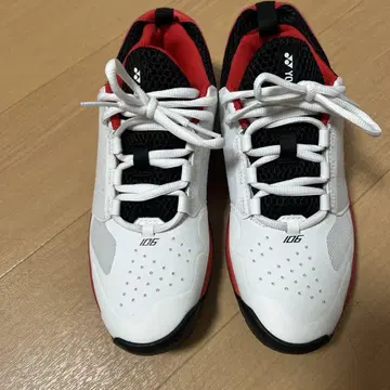 YONEX 테니스화 106 화이트/레드/블랙