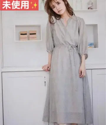 미사용 mysty woman 귀여운 꽃무늬 자수 롱 원피스 그레이