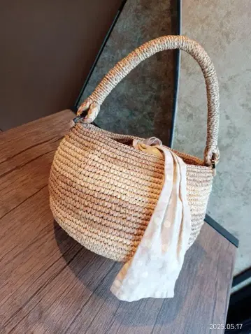 새상품급!! 산알시데 바스켓백