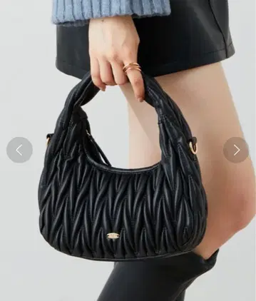 Chico 파우치 포함 퀼팅 라운드 숄더