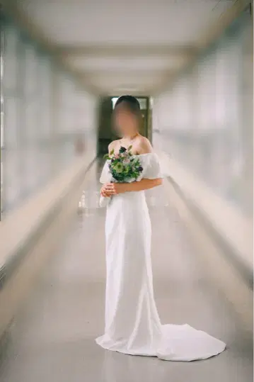 화이트 오프숄더 머메이드 웨딩 드레스