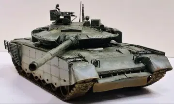 트럼페터 1/35 T-80BVM 완성품 탱크 모형 프라모델 러시아