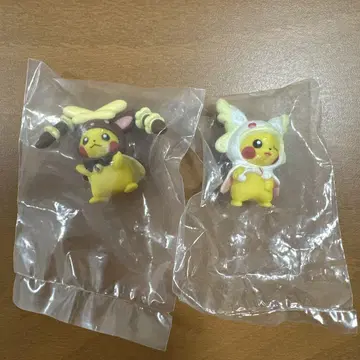 메가 판초를 입은 피카츄 2개 2세트
