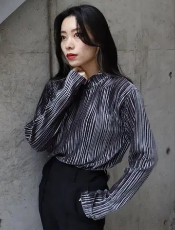 EVRIS 벨로아 터틀넥 상의