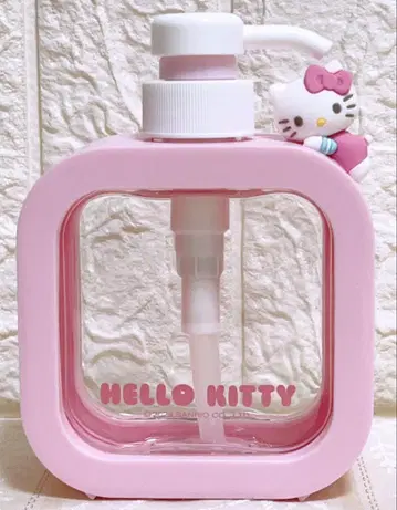 산리오 헬로키티 펌프 보틀 S 사이즈 300mL