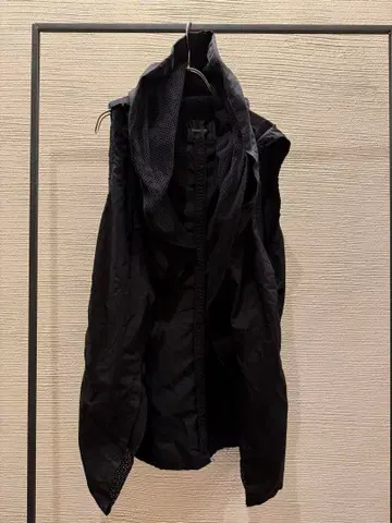 00s Yasuyuki Ishii jilet vest drape hood
