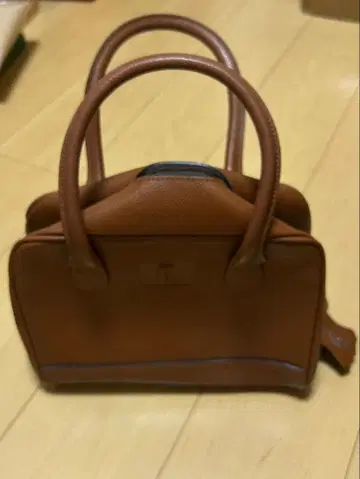 RENOMA 브라운 핸드백 T 로고 포함