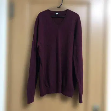 UNIQLO 와인 레드 V넥 캐시미어 100% 니트 XL