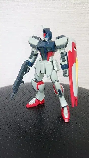 HGCE 1/144 스트라이크 대거