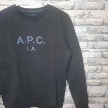 A.P.C. 블랙 크루넥 맨투맨