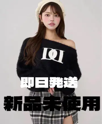Darich 새상품 DD 로고 원숄더 니트탑