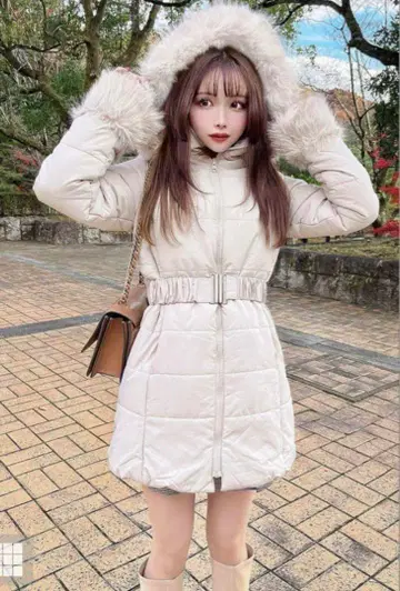 그레일 GRL 벨트 포함 퍼 다운 코트 아이보리 M