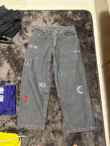 SANTA CRUZ 자수 패치 데님 팬츠 73