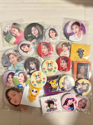 지효 캔뱃지 묶음 판매
