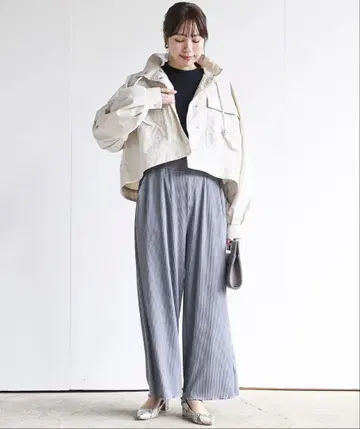 스탠드 숏 나일론 자켓 화이트