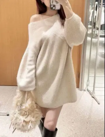 SNIDEL 라쿤 미니 니트 원피스 아이보리