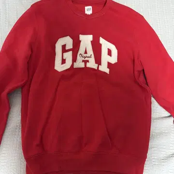 GAP 빨간색 크루넥 맨투맨