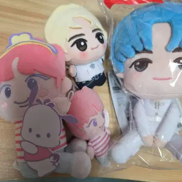 NCT NCT127 이리치리 정우 산리오 1번 복권 봉제 인형