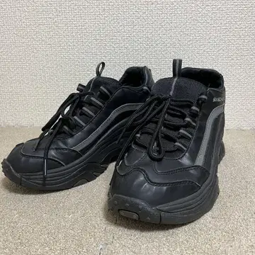 SKECHERS 스케쳐스 통굽 스니커즈 블랙 25cm