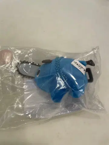 체인소 맨 x 로손 콜라보 파랑 포치타 봉제 인형 키링