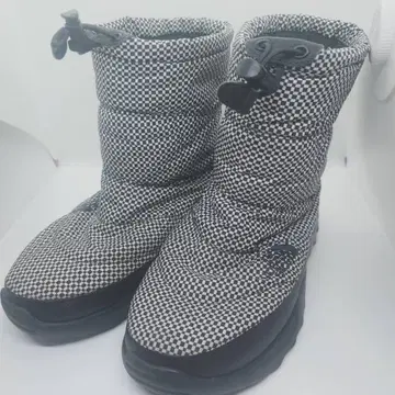 THE NORTH FACE 눕시 부티 23cm BLK/WHT 체크 무늬