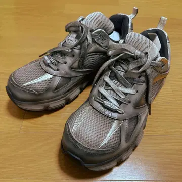 H&M h2 콜라보 메쉬 스니커즈 42 26.5 브라운