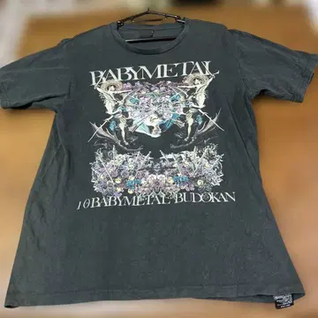 BABYMETAL BUDOKAN 티셔츠 M 사이즈 구제 의류
