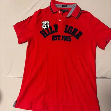 HILFIGER 빨간색 피케 셔츠 EST 1985