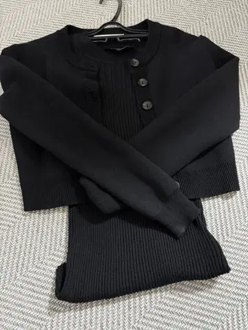 ZARA PAULE KA 블랙 가디건 & 상의 S