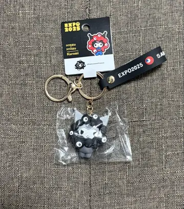 오사카 간사이 만박 흑 미야쿠미야쿠 산리오 키티 흑백 키링