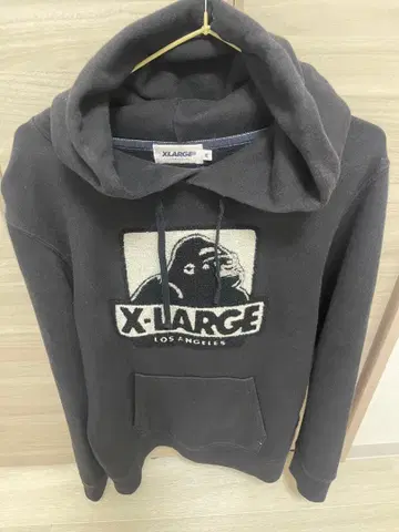 X-LARGE 고릴라 로고 블랙 후드티