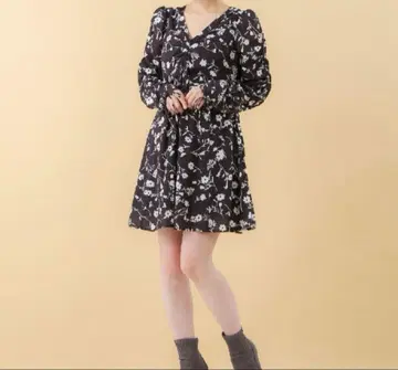 후즈후 치코 플라워 블랙 원피스