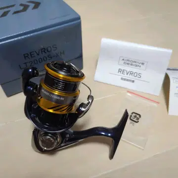 미사용 새상품 다이와 24 레브로스 LT 2000S-XH DAIWA