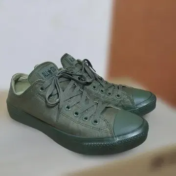 ALL STAR 올리브 그린 로우컷 스니커즈