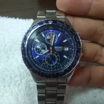 SEIKO 크로노그래프 손목시계 100m 방수 (작동 확인 완료)