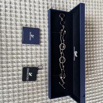 Swarovski 실버 서클 모티브 팔찌