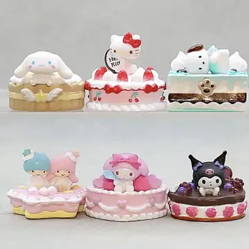 산리오 케이크 피규어