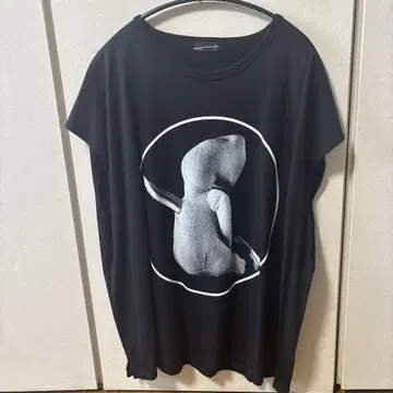블랙 그래픽 프린트 T셔츠 L