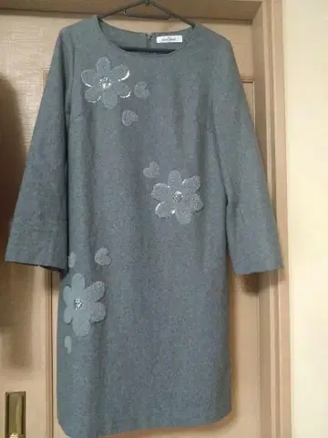 갤러리 비스콘티 울 혼방 원피스 꽃 패턴 M 사이즈