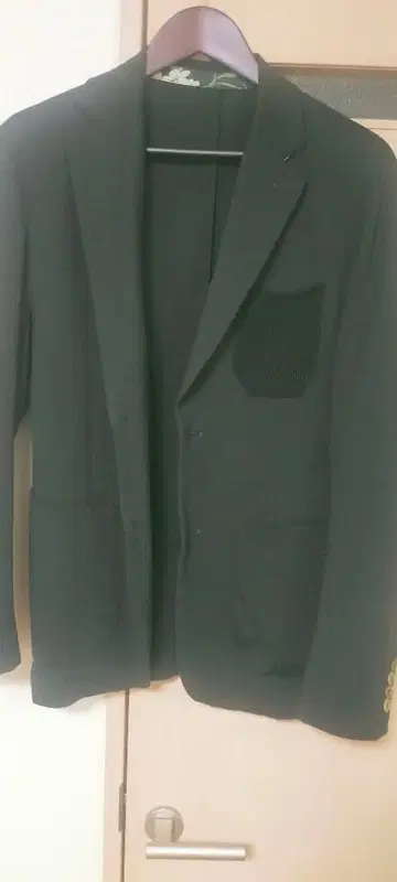 BOB 블랙 테일러드 자켓