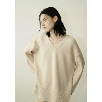 CLANE 더블 페이스 컷 넥 와이드 니트탑 클라네 V넥