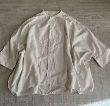 45R 돌먼 슬리브 풀오버 화이트 새상품급 7부 소매 면