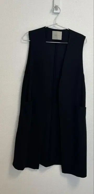 UNFILO 베스트 블랙