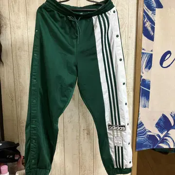 adidas 그린 컬러 조거 팬츠 XS