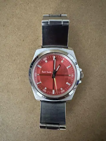 Paul Smith 레드 다이얼 아날로그 시계