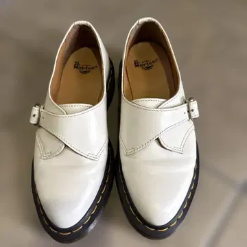 닥터마틴 AGNES 화이트