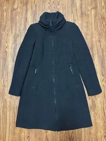 ZARA 블랙 하이넥 롱 코트