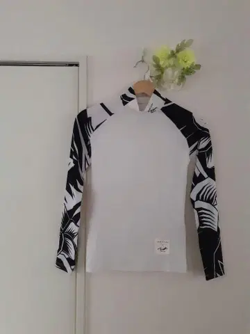 마크앤로나 T 긴팔 화이트 36