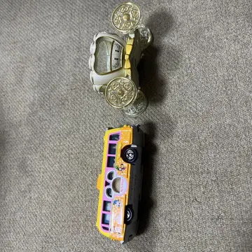 disny tomica